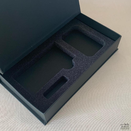 Заказать брендированную упаковку нестандартной конструкции для подарка